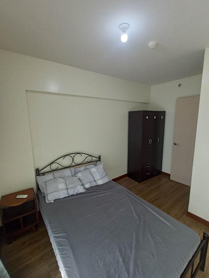 Aparthotel Acacia Estates Taguig à Manille Extérieur photo